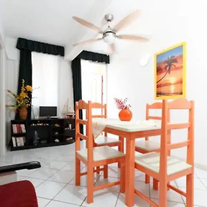 Appartement Holiday Aparthotel, Santa Maria
